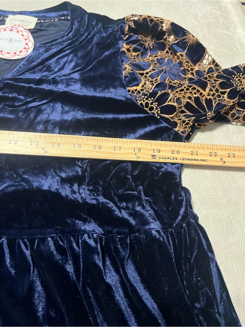 Umgee *NEW* Crushed Velvet & Lace Navy Blue Baby Doll 3/4 Sleeve Top. Size L - Picture 5 of 9